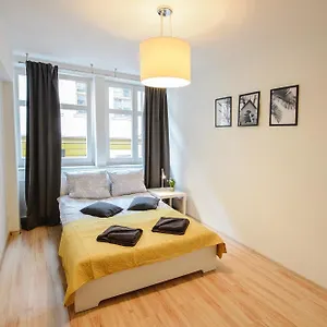 Kielbasnicza 1a Rynek 3 Pok Osobne 65 M2 Apartament